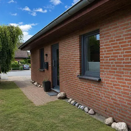 Kellenquartier - Boje 8 - Frisch Sanierte Dhh, 3sz Und Garten Apartment Kellenhusen